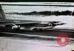 Standbild Strategic Air Command B-47 Bomber Besatzungen reagieren auf eine Warnung Nebraska United States USA, 1960, aus Sekunde 60 historischem Filmmaterial Videoclip 65675047105