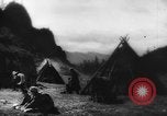 Standbild Einheimische Nomaden der Altai Berge Zentralasien, 1944, aus Sekunde 4 historischem Filmmaterial Videoclip 65675047134