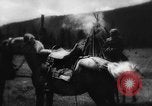 Standbild Einheimische Nomaden der Altai Berge Zentralasien, 1944, aus Sekunde 9 historischem Filmmaterial Videoclip 65675047134