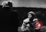 Standbild Rinder in den Feldern Zentralasien, 1944, aus Sekunde 55 historischem Filmmaterial Videoclip 65675047135