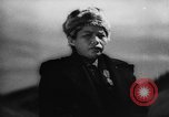 Standbild Rinder in den Feldern Zentralasien, 1944, aus Sekunde 57 historischem Filmmaterial Videoclip 65675047135
