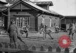 Standbild Japanische Truppen in Sibirien Wladiwostok Russland, 1918, aus Sekunde 27 historischem Filmmaterial Videoclip 65675047143