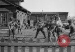 Standbild Japanische Truppen in Sibirien Wladiwostok Russland, 1918, aus Sekunde 44 historischem Filmmaterial Videoclip 65675047143