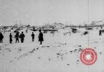 Standbild White Russian Flüchtlinge Sibirien Russland, 1918, aus Sekunde 9 historischem Filmmaterial Videoclip 65675047149