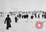 Standbild White Russian Flüchtlinge Sibirien Russland, 1918, aus Sekunde 17 historischem Filmmaterial Videoclip 65675047149