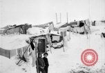 Standbild White Russian Flüchtlinge Sibirien Russland, 1918, aus Sekunde 58 historischem Filmmaterial Videoclip 65675047149