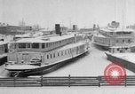 Immagine di Navi congelata al dock La Siberia Russia, 1918, secondo 14 filmato di repertorio 65675047150