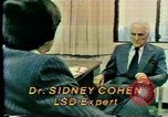 Image Recherches de la CIA sur le LSD United States USA, 1979, de la seconde 6 séquences d'archives historiques vidéo 65675047229