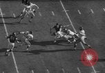 Standbild NFL Riesen versus Bären in 1963 Chicago Illinois USA, 1963, aus Sekunde 20 historischem Filmmaterial Videoclip 65675047251