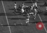 Standbild NFL Riesen versus Bären in 1963 Chicago Illinois USA, 1963, aus Sekunde 23 historischem Filmmaterial Videoclip 65675047251