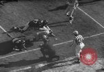 Standbild NFL Riesen versus Bären in 1963 Chicago Illinois USA, 1963, aus Sekunde 35 historischem Filmmaterial Videoclip 65675047251