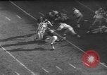 Standbild NFL Riesen versus Bären in 1963 Chicago Illinois USA, 1963, aus Sekunde 41 historischem Filmmaterial Videoclip 65675047251