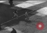 Standbild NFL Riesen versus Bären in 1963 Chicago Illinois USA, 1963, aus Sekunde 44 historischem Filmmaterial Videoclip 65675047251