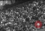 Standbild NFL Riesen versus Bären in 1963 Chicago Illinois USA, 1963, aus Sekunde 47 historischem Filmmaterial Videoclip 65675047251