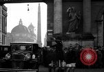 Standbild Verkehrspolizisten Rom Italien, 1934, aus Sekunde 3 historischem Filmmaterial Videoclip 65675047262