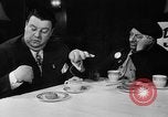 Image Donut trempant semaine New York United States USA, 1946, de la seconde 16 séquences d'archives historiques vidéo 65675047264
