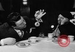 Image Donut trempant semaine New York United States USA, 1946, de la seconde 20 séquences d'archives historiques vidéo 65675047264