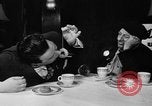 Image Donut trempant semaine New York United States USA, 1946, de la seconde 21 séquences d'archives historiques vidéo 65675047264