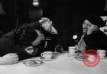 Image Donut trempant semaine New York United States USA, 1946, de la seconde 22 séquences d'archives historiques vidéo 65675047264