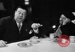 Image Donut trempant semaine New York United States USA, 1946, de la seconde 28 séquences d'archives historiques vidéo 65675047264