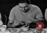Image Donut trempant semaine New York United States USA, 1946, de la seconde 30 séquences d'archives historiques vidéo 65675047264