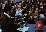 Standbild Franchise System Übereinkommen New York City USA, 1974, aus Sekunde 10 historischem Filmmaterial Videoclip 65675047266