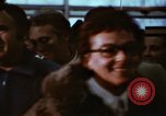 Standbild Franchise System Übereinkommen New York City USA, 1974, aus Sekunde 30 historischem Filmmaterial Videoclip 65675047266