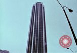 Standbild Franchise System Übereinkommen New York City USA, 1974, aus Sekunde 45 historischem Filmmaterial Videoclip 65675047266