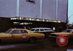 Standbild Franchise System Übereinkommen New York City USA, 1974, aus Sekunde 50 historischem Filmmaterial Videoclip 65675047266