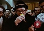 Standbild Franchise System Übereinkommen New York City USA, 1974, aus Sekunde 56 historischem Filmmaterial Videoclip 65675047266