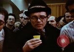 Standbild Franchise System Übereinkommen New York City USA, 1974, aus Sekunde 57 historischem Filmmaterial Videoclip 65675047266