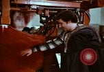 Standbild Franchise System Übereinkommen New York City USA, 1974, aus Sekunde 61 historischem Filmmaterial Videoclip 65675047266
