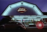 Standbild Franchise System United States USA, 1974, aus Sekunde 15 historischem Filmmaterial Videoclip 65675047268