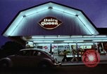 Standbild Franchise System United States USA, 1974, aus Sekunde 17 historischem Filmmaterial Videoclip 65675047268