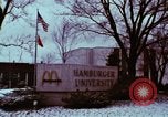 Standbild Franchise System United States USA, 1974, aus Sekunde 6 historischem Filmmaterial Videoclip 65675047270