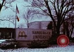 Standbild Franchise System United States USA, 1974, aus Sekunde 10 historischem Filmmaterial Videoclip 65675047270