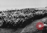 Standbild Adolf Hitler an der Autobahn bahnbrechende Frankfurt Deutschland, 1933, aus Sekunde 14 historischem Filmmaterial Videoclip 65675047298