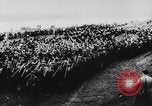 Standbild Adolf Hitler an der Autobahn bahnbrechende Frankfurt Deutschland, 1933, aus Sekunde 15 historischem Filmmaterial Videoclip 65675047298