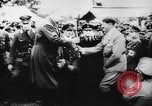 Standbild Adolf Hitler an der Autobahn bahnbrechende Frankfurt Deutschland, 1933, aus Sekunde 37 historischem Filmmaterial Videoclip 65675047298