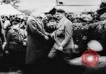 Standbild Adolf Hitler an der Autobahn bahnbrechende Frankfurt Deutschland, 1933, aus Sekunde 40 historischem Filmmaterial Videoclip 65675047298