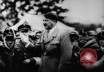 Standbild Adolf Hitler an der Autobahn bahnbrechende Frankfurt Deutschland, 1933, aus Sekunde 54 historischem Filmmaterial Videoclip 65675047298