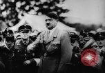 Standbild Adolf Hitler an der Autobahn bahnbrechende Frankfurt Deutschland, 1933, aus Sekunde 55 historischem Filmmaterial Videoclip 65675047298