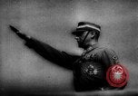 Standbild Adolf Hitler Deutschland, 1936, aus Sekunde 29 historischem Filmmaterial Videoclip 65675047306