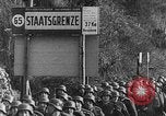 Image Adresses d'Adolf Hitler Autrichiens pendant Anschluss Vienne Autriche, 1938, de la seconde 30 séquences d'archives historiques vidéo 65675047328