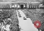 Image Adresses d'Adolf Hitler Autrichiens pendant Anschluss Vienne Autriche, 1938, de la seconde 58 séquences d'archives historiques vidéo 65675047328