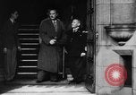 Immagine di Tedeschi attacco polacco difensori in ufficio postale a Danzica Danzica Polonia, 1939, secondo 27 filmato di repertorio 65675047347
