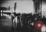 Image le chant d'un pacte Berlin Allemagne, 1940, de la seconde 10 séquences d'archives historiques vidéo 65675047353