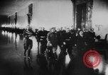Image le chant d'un pacte Berlin Allemagne, 1940, de la seconde 11 séquences d'archives historiques vidéo 65675047353