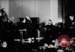 Image le chant d'un pacte Berlin Allemagne, 1940, de la seconde 27 séquences d'archives historiques vidéo 65675047353