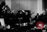 Image le chant d'un pacte Berlin Allemagne, 1940, de la seconde 29 séquences d'archives historiques vidéo 65675047353